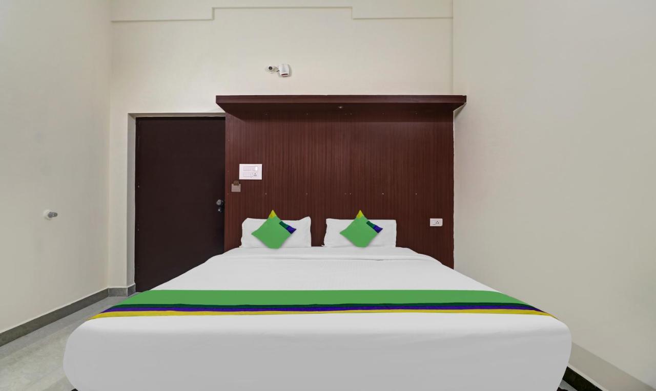 Grand Jp Inn Near 2 Km From Gundlupet Bus Stand 외부 사진