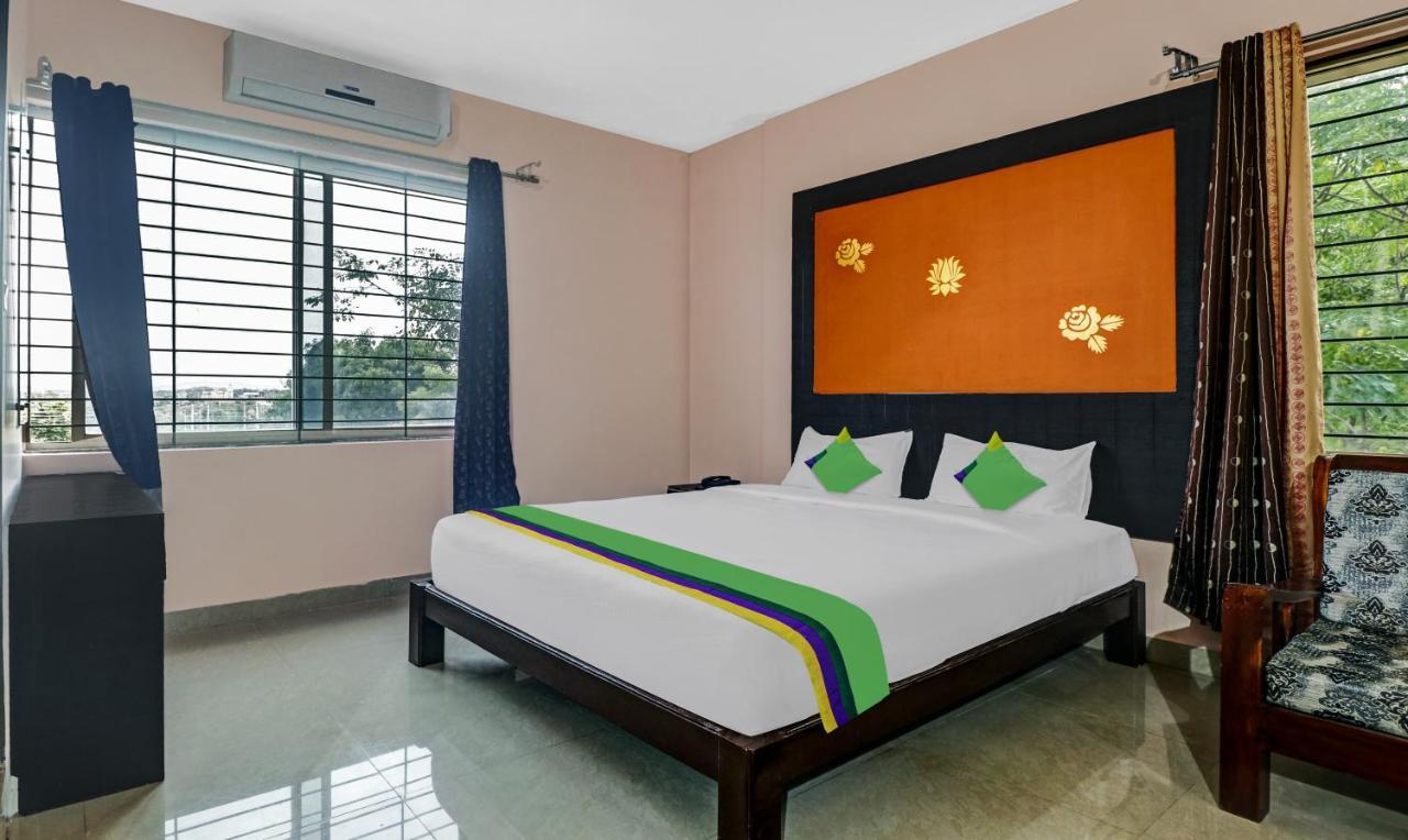 Grand Jp Inn Near 2 Km From Gundlupet Bus Stand 외부 사진