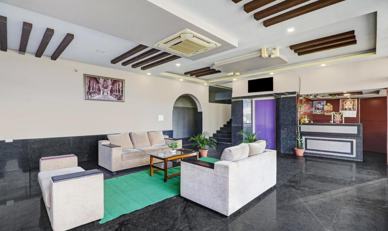Grand Jp Inn Near 2 Km From Gundlupet Bus Stand 외부 사진