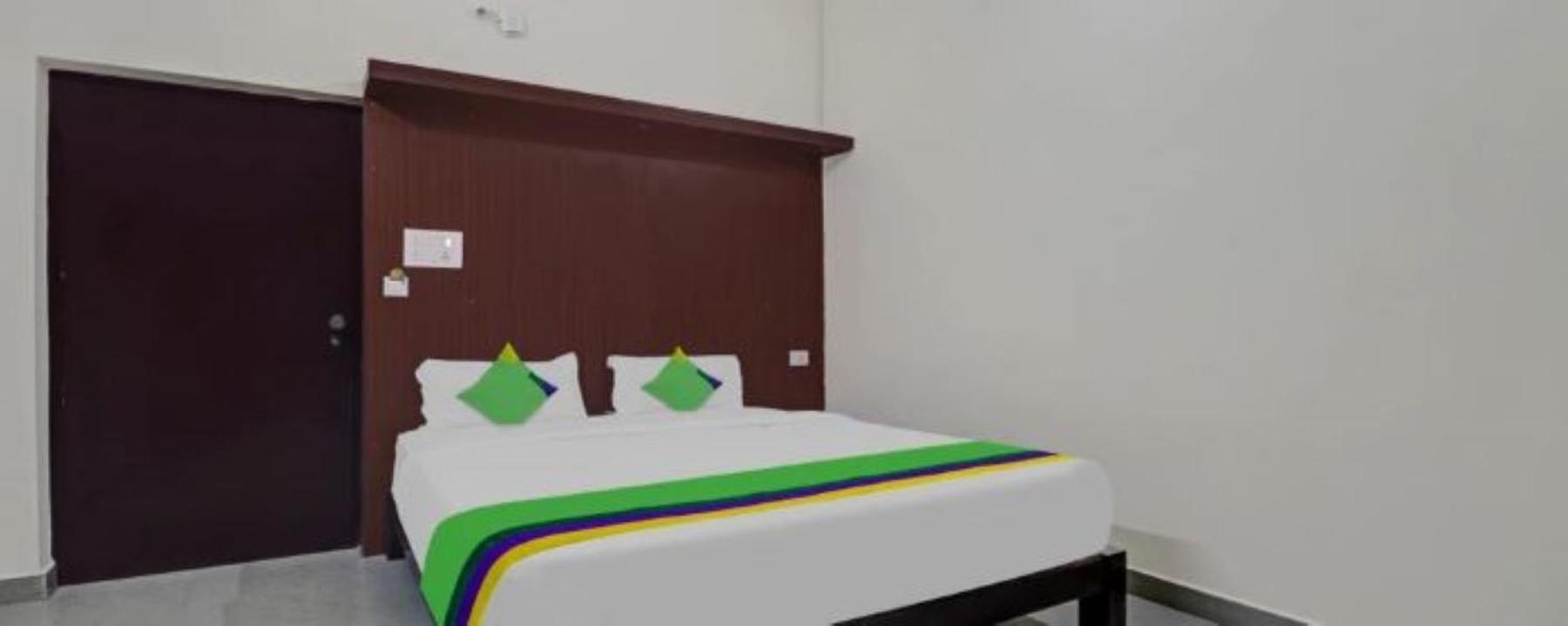 Grand Jp Inn Near 2 Km From Gundlupet Bus Stand 외부 사진