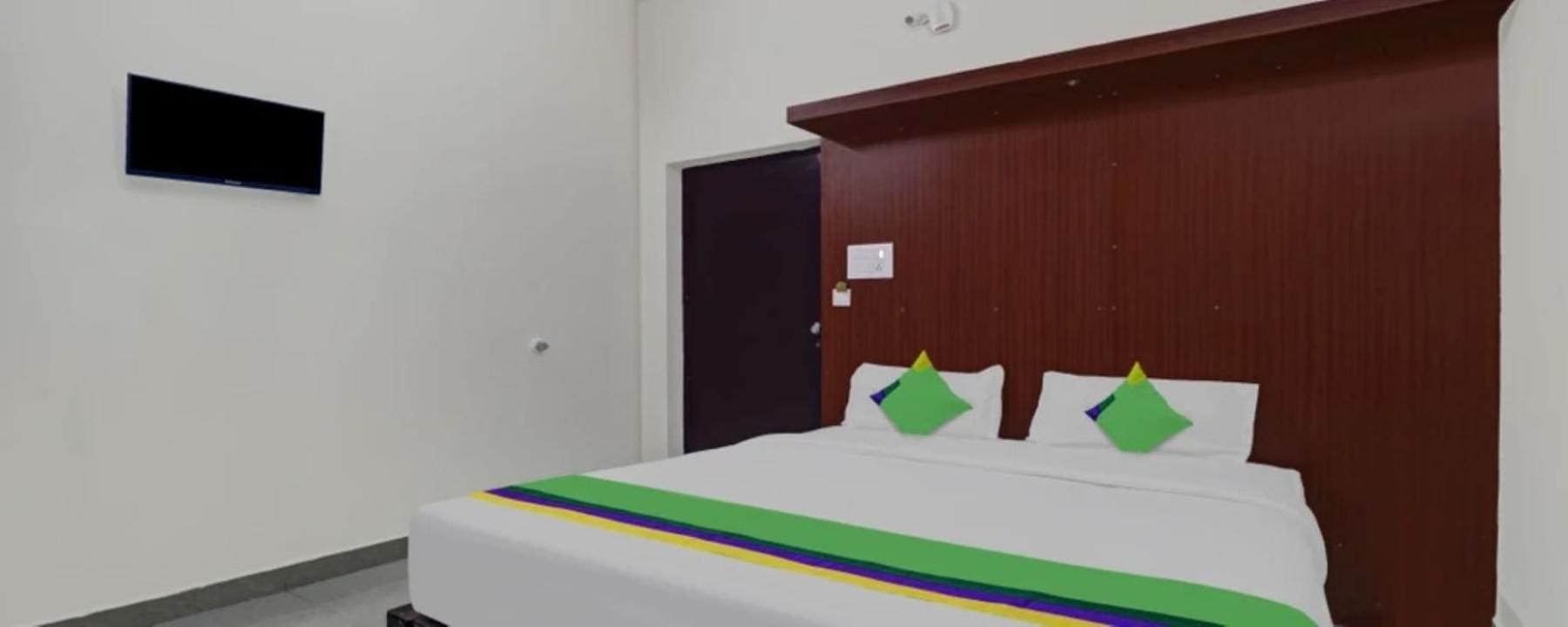Grand Jp Inn Near 2 Km From Gundlupet Bus Stand 외부 사진
